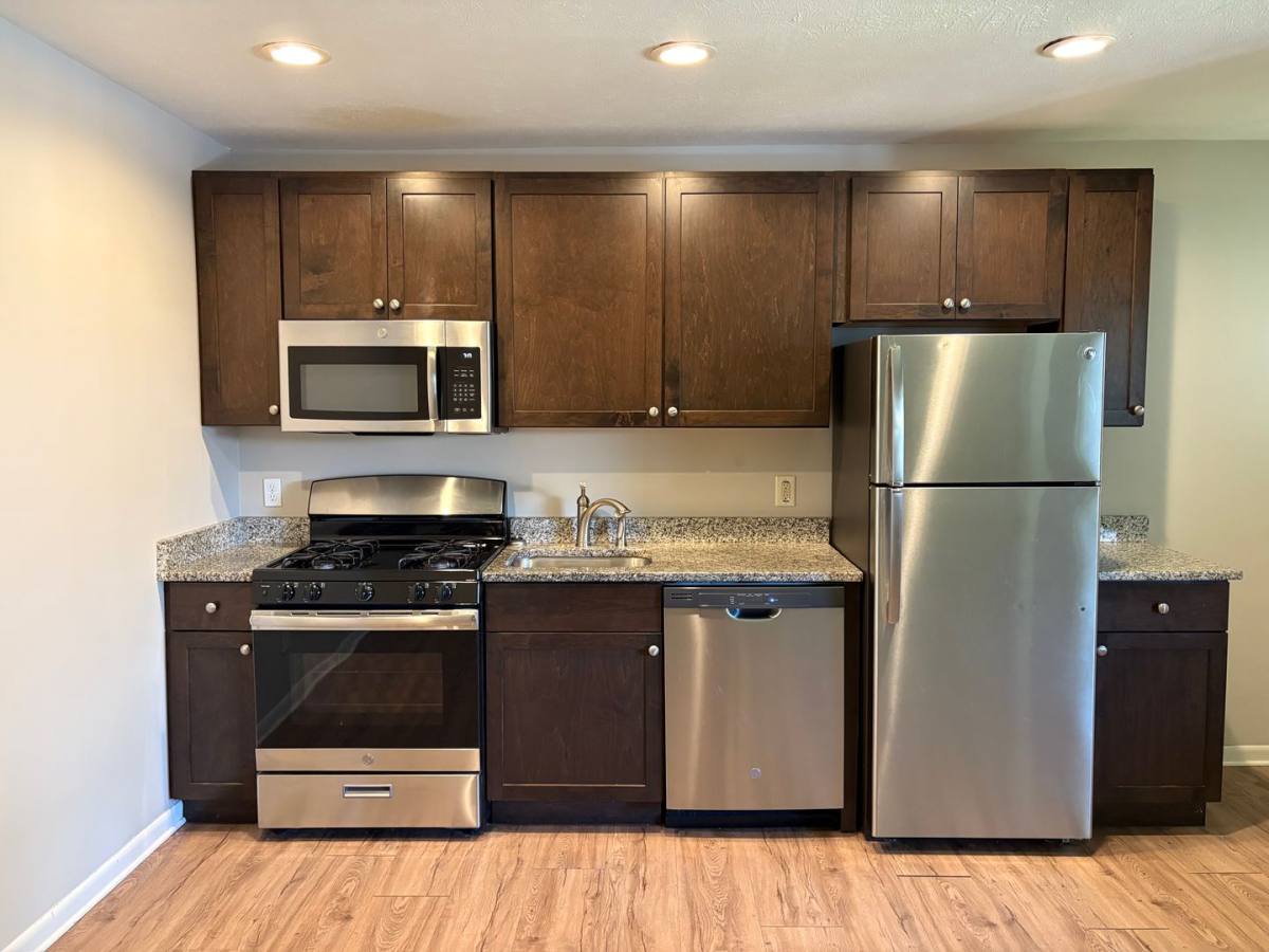 Apartment for rent at 123 N 37th St, Omaha, NE 68131