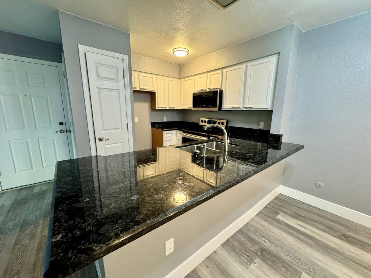 Condo for rent at 2881 Huntington Blvd, Fresno, CA 93721