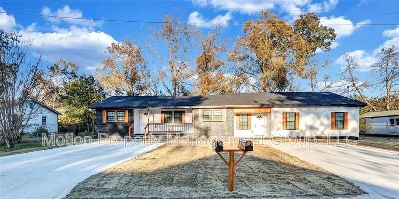 Apartment for rent at 317 Preston St #A3, Fort Valley, GA 31030