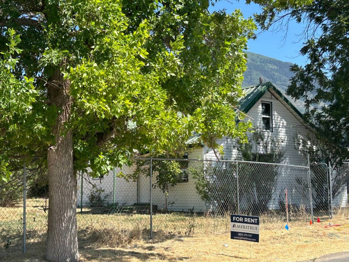 House for rent at 14 E 9800 S, Salem, UT 84653