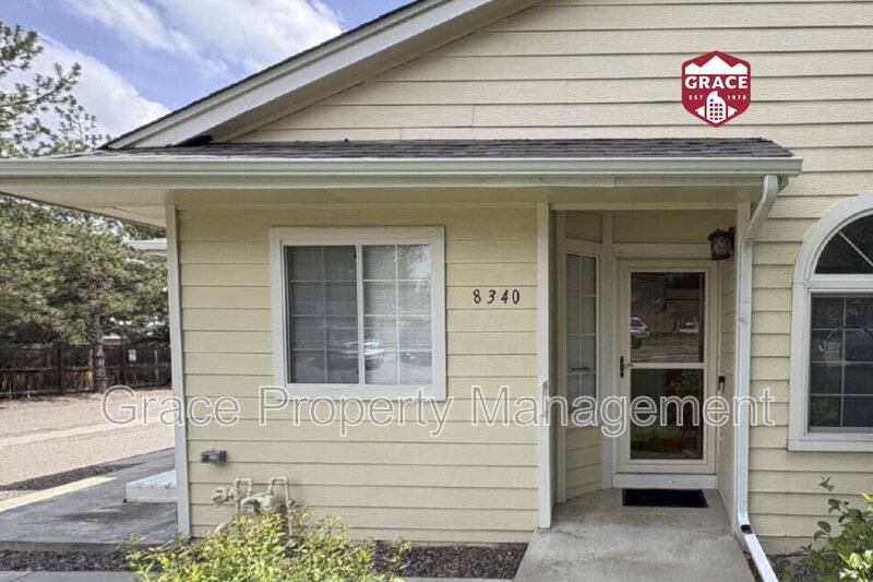 Townhouse for rent at 8340 S Upham Way, Littleton, CO 80128