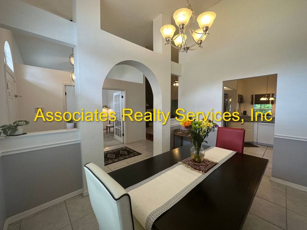 House for rent at 1408 NW 106th St, Gainesville, FL 32606