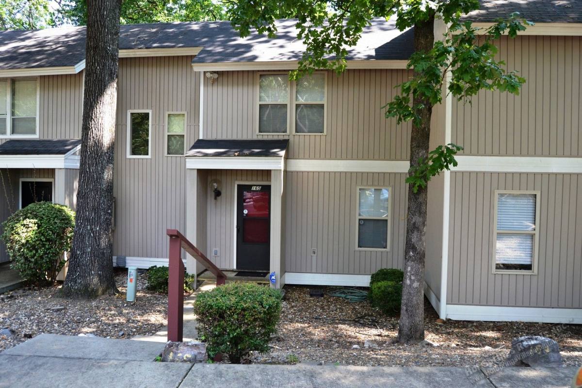 Townhouse for rent at 165 Cordero Lane, Hot Springs Village, AR 71909