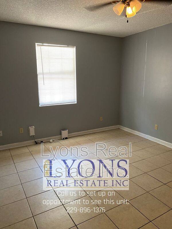 Apartment for rent at 1100 B S Gordon Ave, Adel, GA 31620