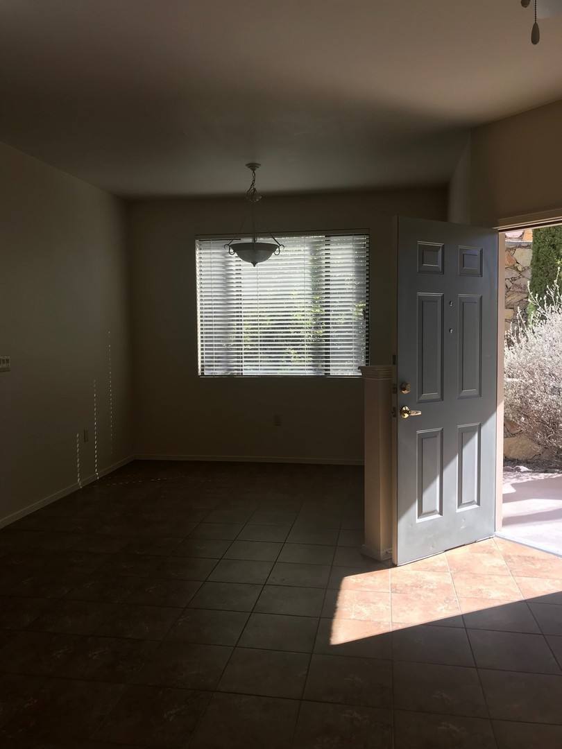 Apartment for rent at 1151 N Roadrunner Parkway, Las Cruces, NM 88011