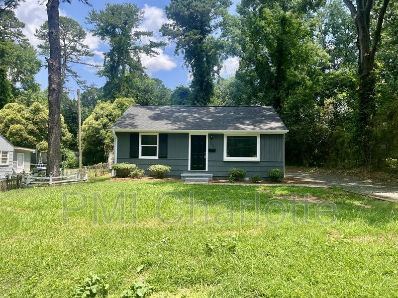 House for rent at 4106 Howie Circle, Charlotte, NC 28205