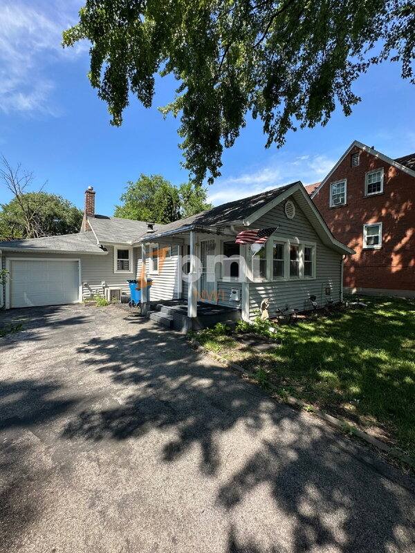 House for rent at 707 E 118th St, Whiting, IN 46394