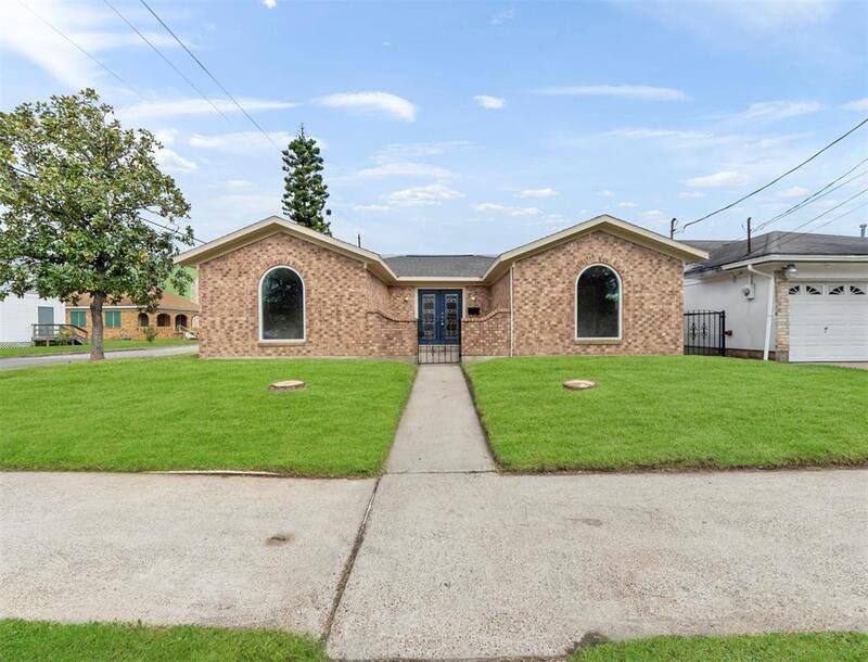 House for rent at 1202 37th St, Galveston, TX 77550
