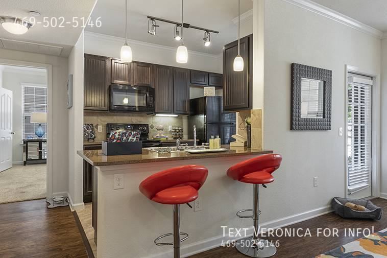 1225 Town Center Dr, Pflugerville, TX 78660