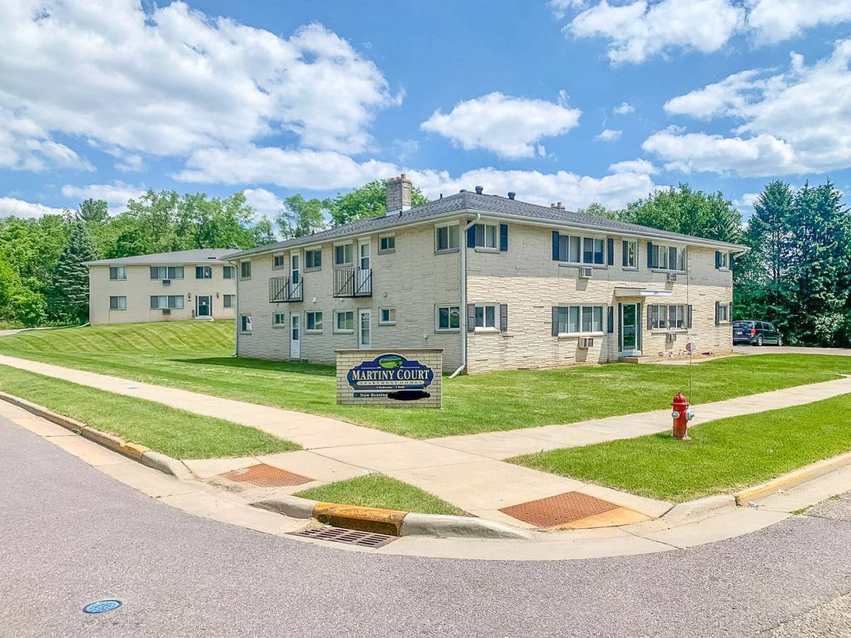 Apartment for rent at 825 12th St, Baraboo, WI 53913