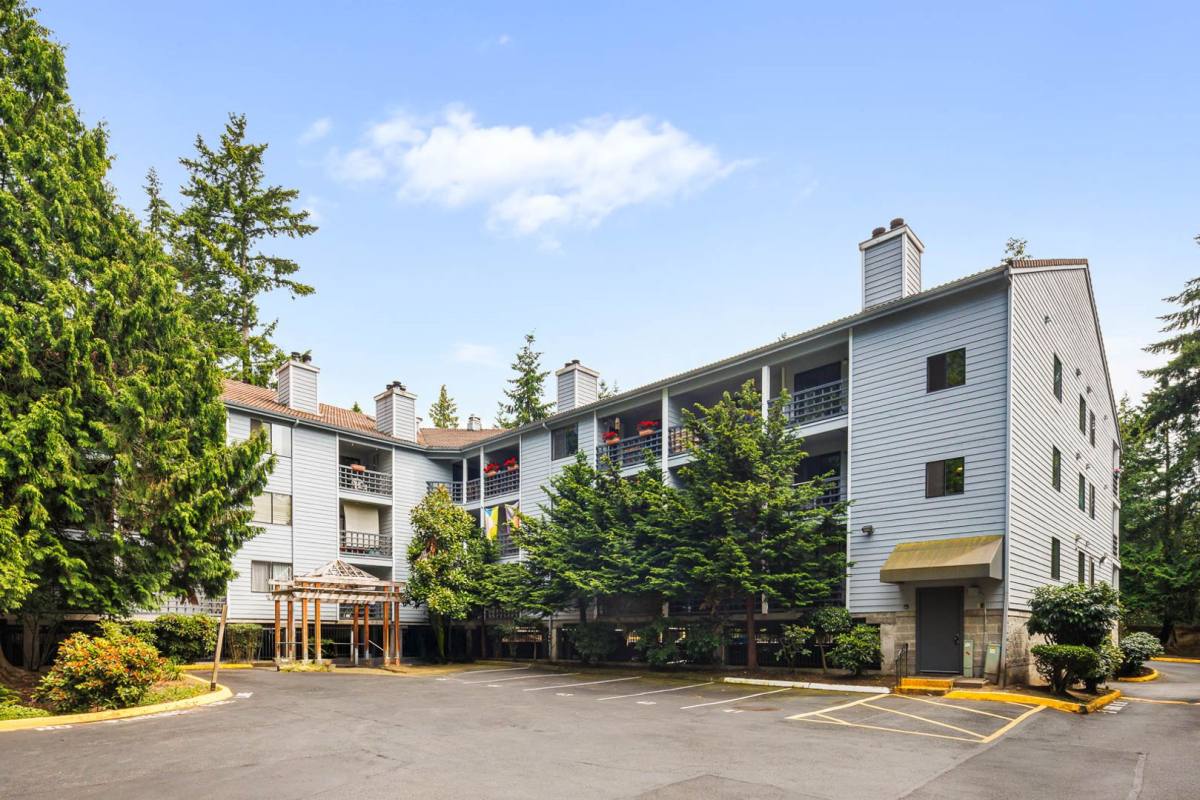 Condo for rent at 710 N 160th St #B112, Seattle, WA 98133