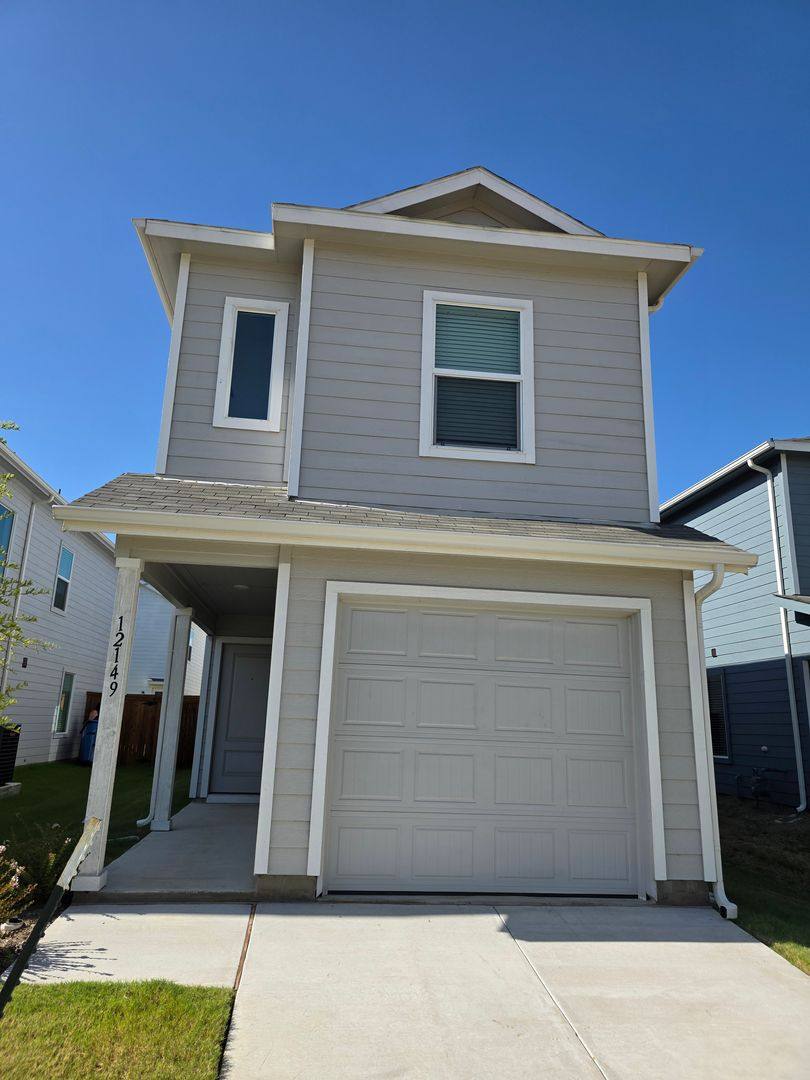 House for rent at 12149 Morgan Dr, Aubrey, TX 76227