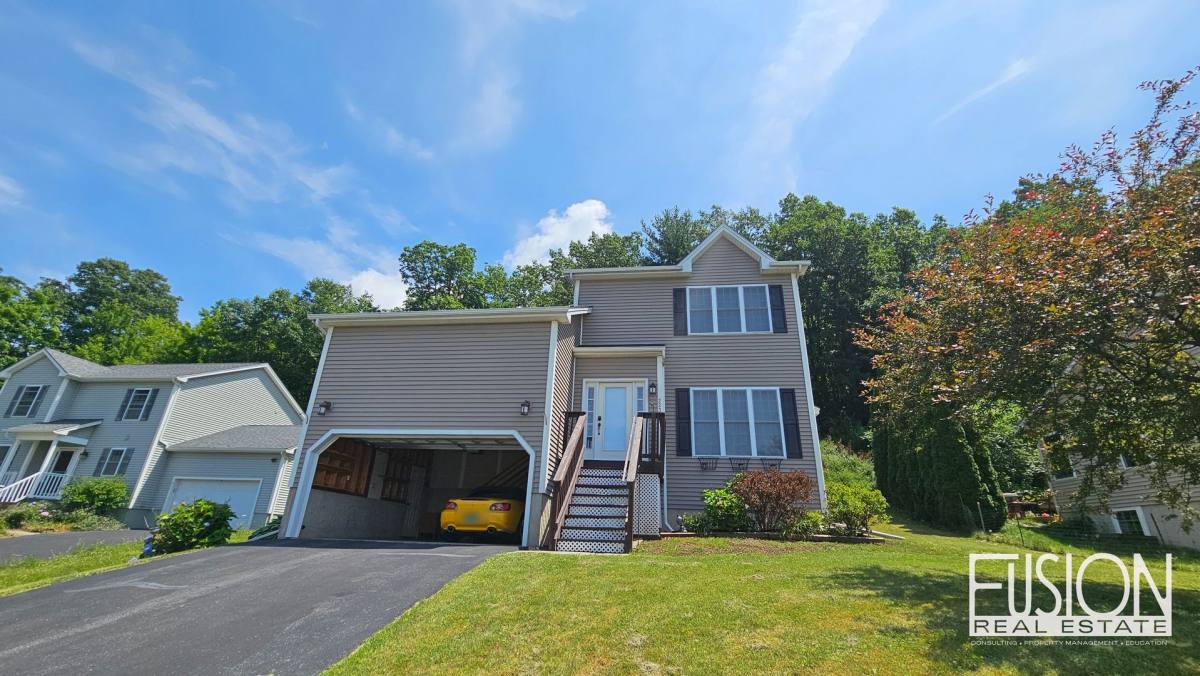 House for rent at 223 Abigail Dr, Colchester, VT 05446