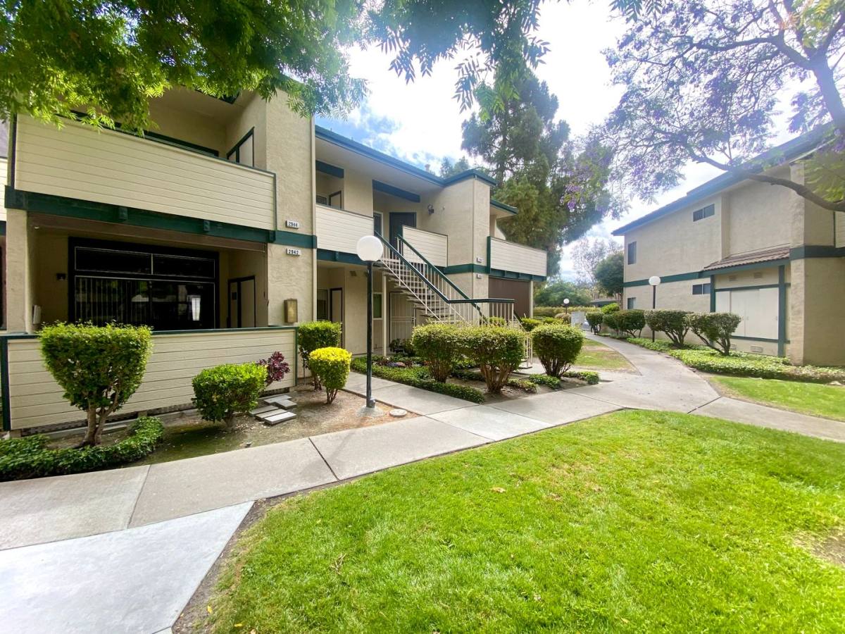 Condo for rent at 2948 Flint St, Union City, CA 94587