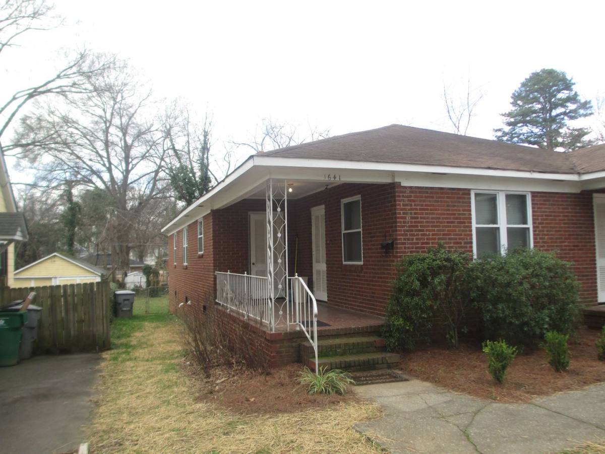Apartment for rent at 1641 Morningside Dr, Charlotte, NC 28205