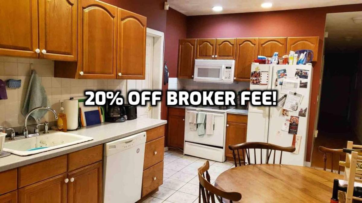 Apartment for rent at 154 Harvard St #6, Brookline, MA 02446