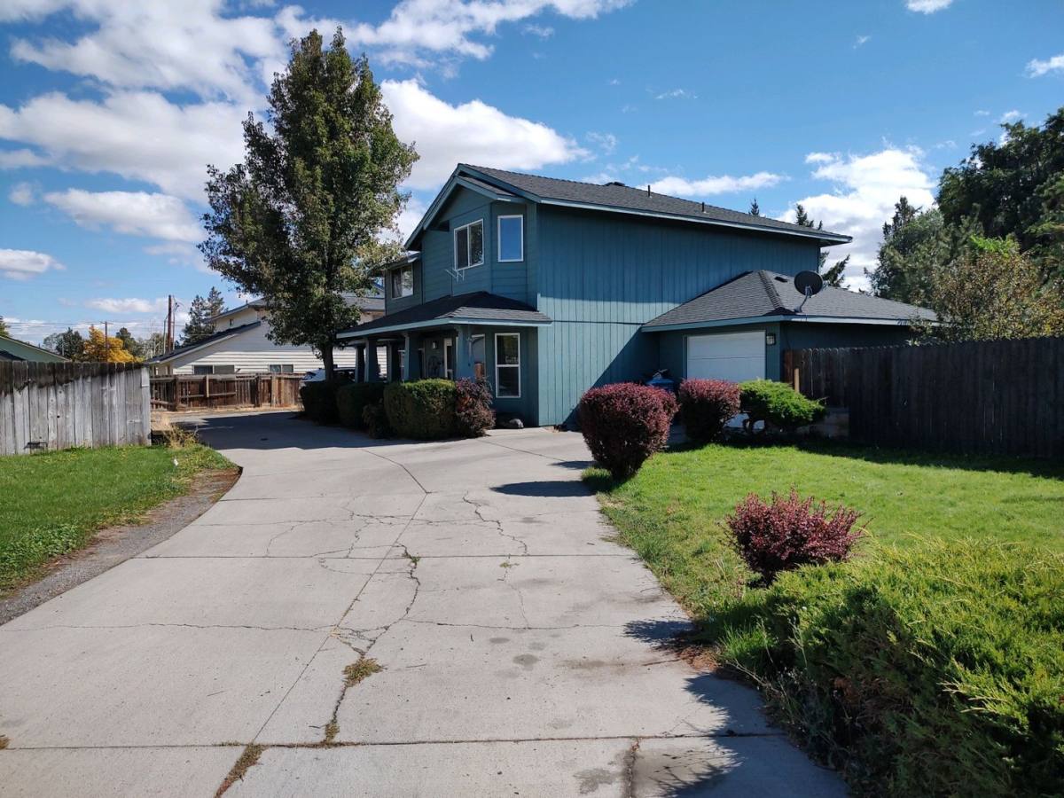 Apartment for rent at 2944 - 2946 SW, Redmond, OR 97756