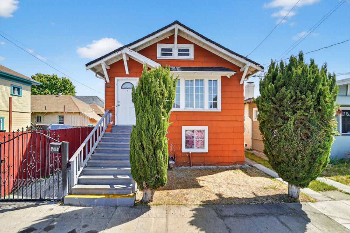 Apartment for rent at 4114 E 17th St, Oakland, CA 94601