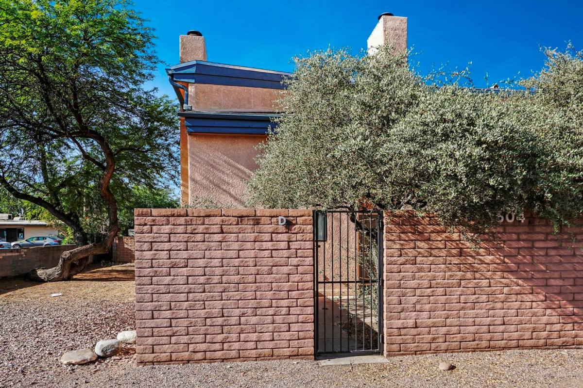 House for rent at 1604 E Blacklidge Dr, Tucson, AZ 85719