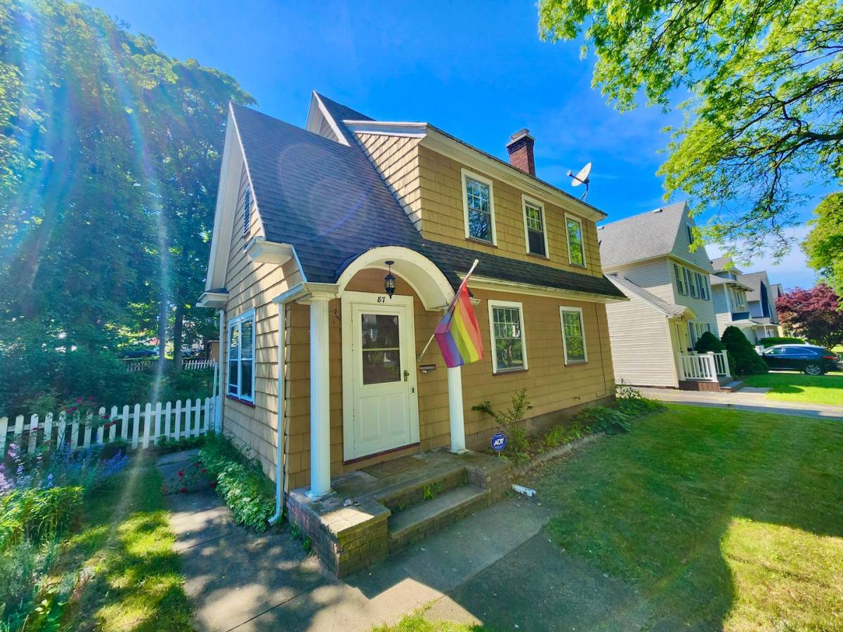House for rent at 87 Falleson Rd, Rochester, NY 14612