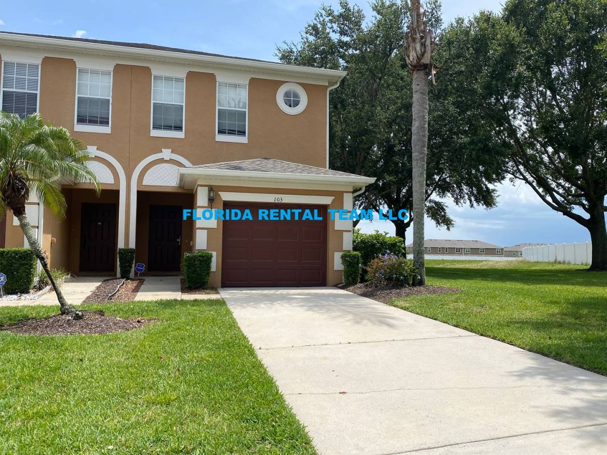 Townhouse for rent at 103 Chelsea Dr, Davenport, FL 33897