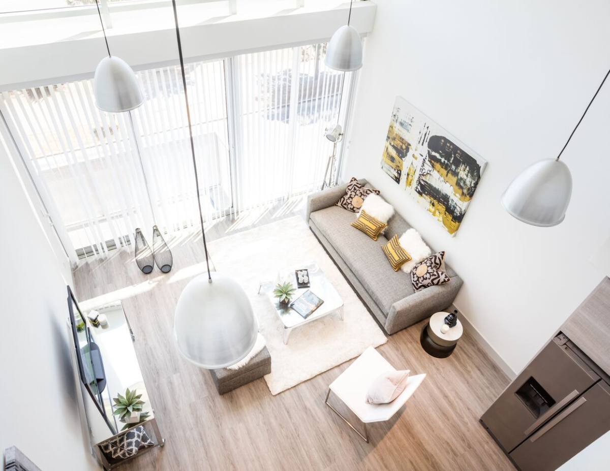 Apartment for rent at 11811 Culver Blvd, Los Angeles, CA 90066