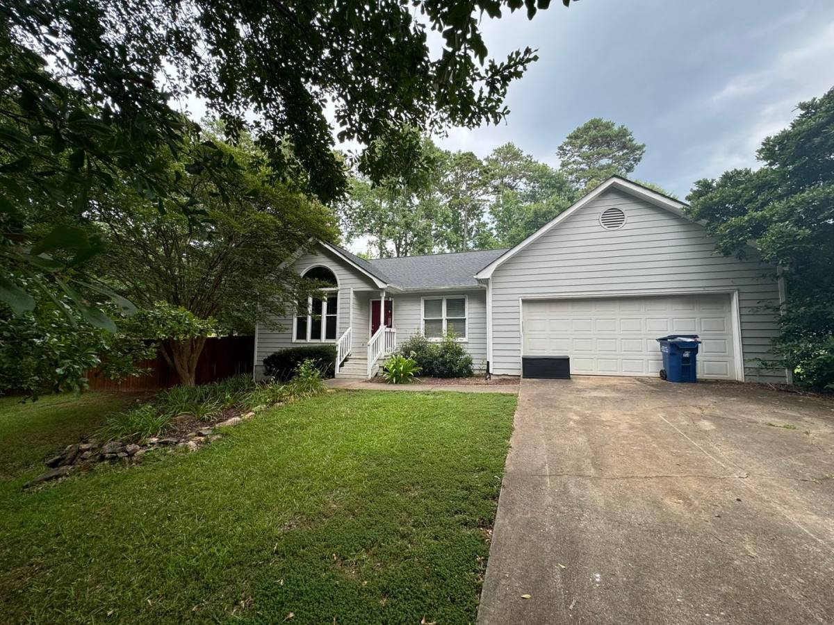 House for rent at 121 Pinenut Lane, Bogart, GA 30622