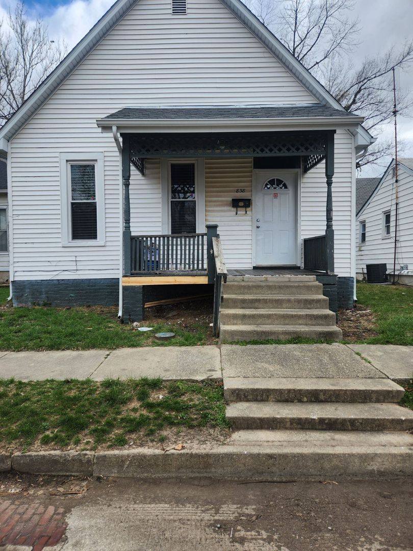 House for rent at 838 S 3rd, Springfield, IL 62704