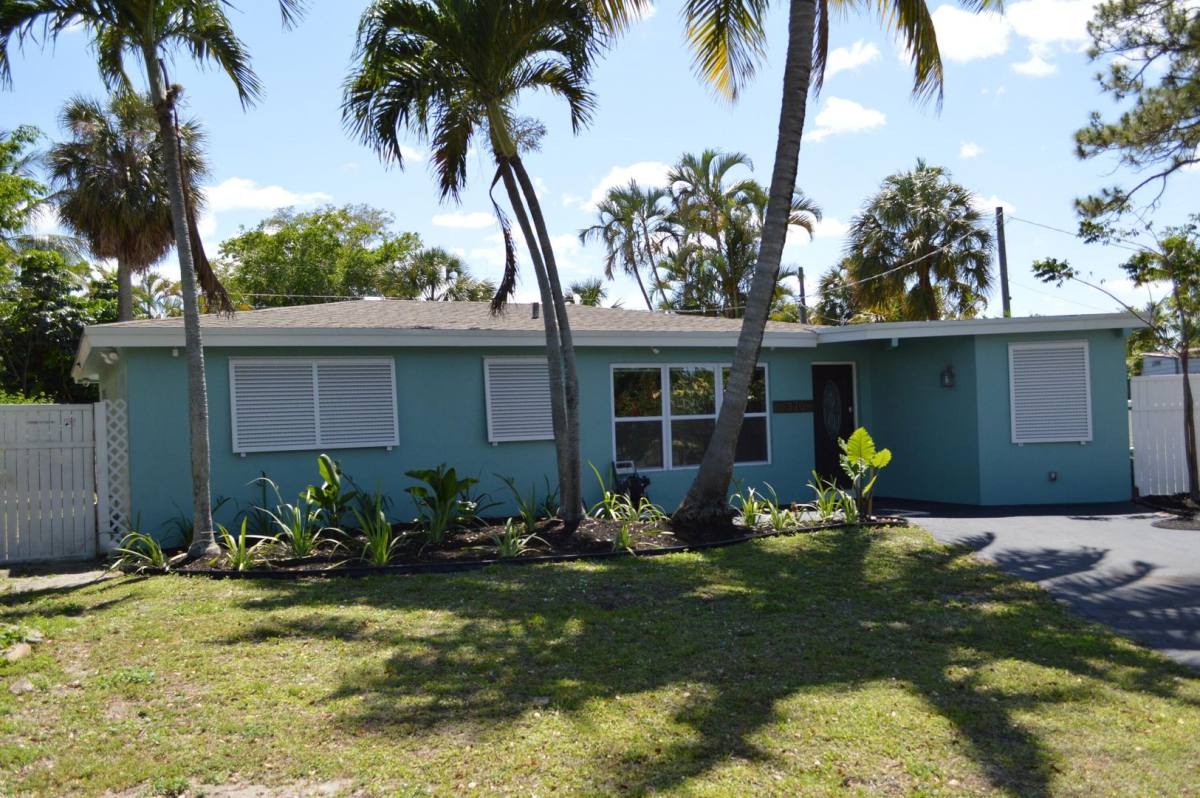 House for rent at 370 SW 14th St, Pompano Beach, FL 33060