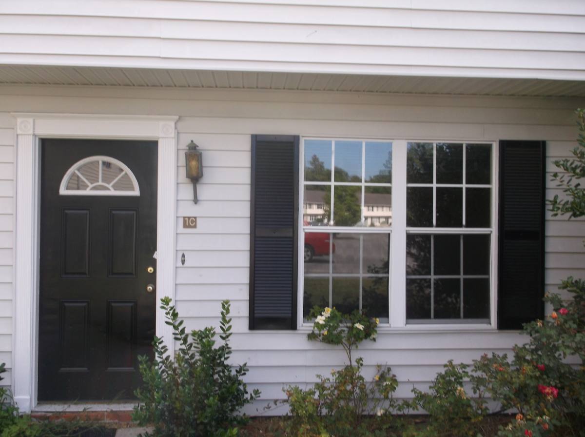 House for rent at 1100 Pineland Ave, Hinesville, GA 31313