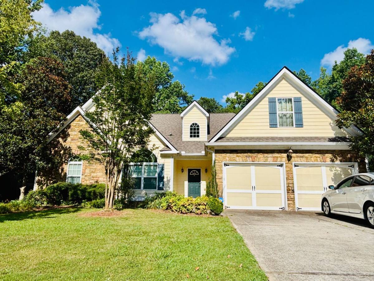 House for rent at 382 Refinement Way, Douglasville, GA 30135