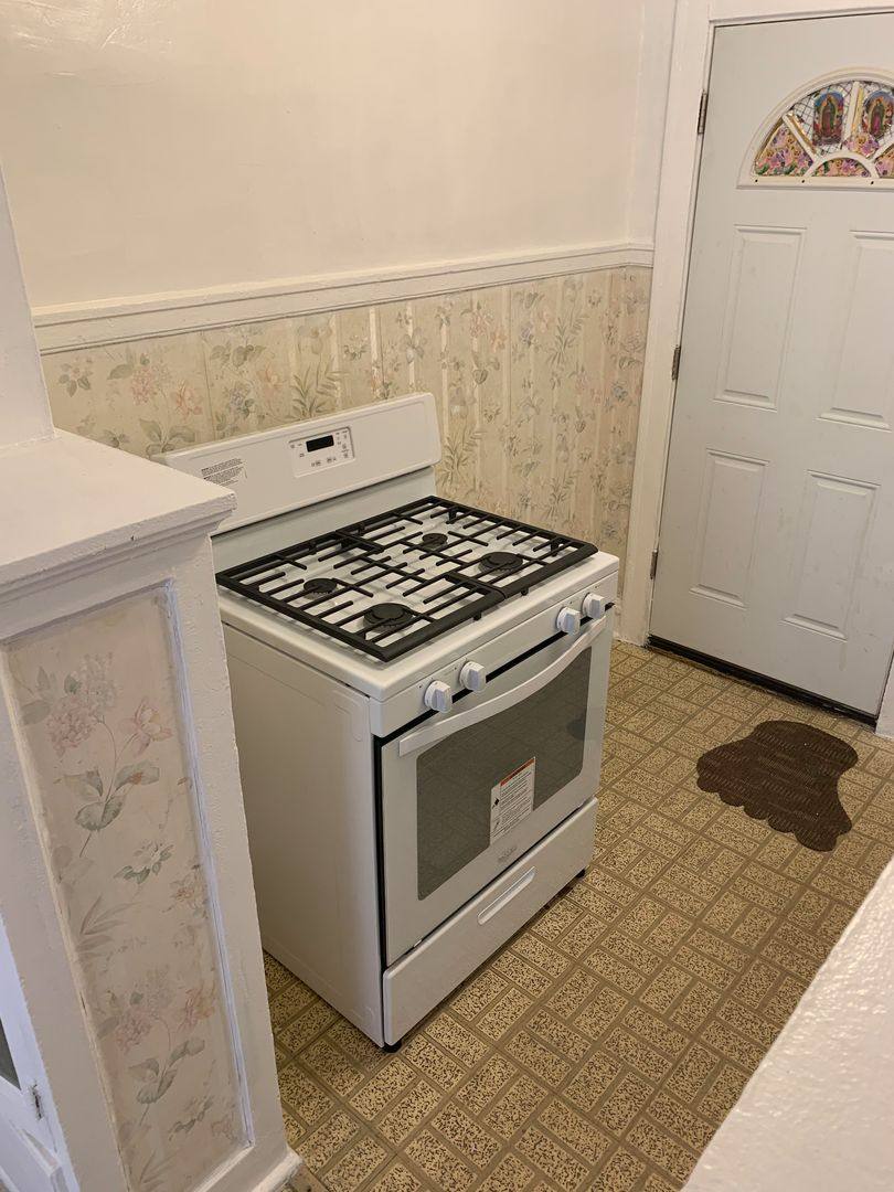 Apartment for rent at 6428-6430-6432 N Richmond St, Chicago, IL 60645
