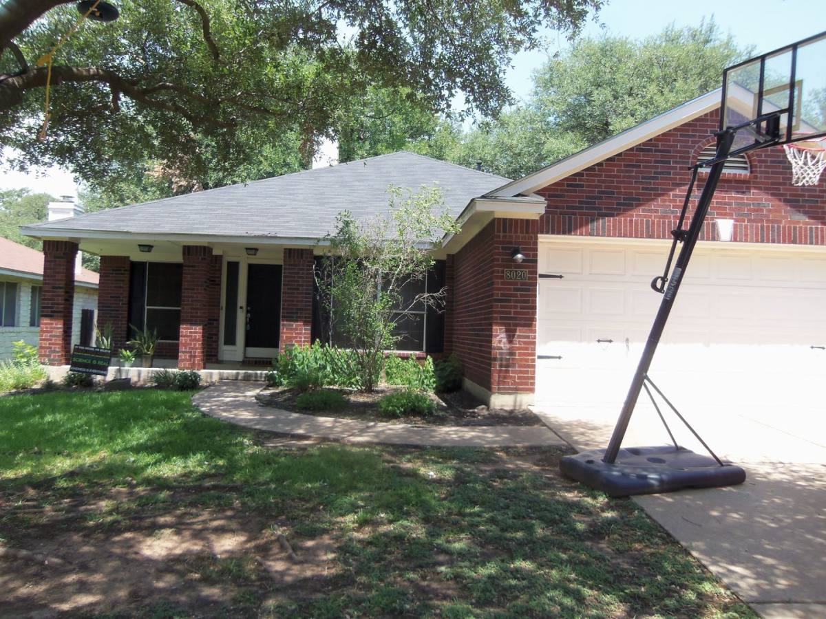 House for rent at 8020 Osborne Dr, Austin, TX 78729