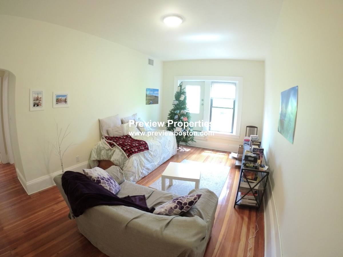 Apartment for rent at 1463 Beacon St, Brookline, MA 02445
