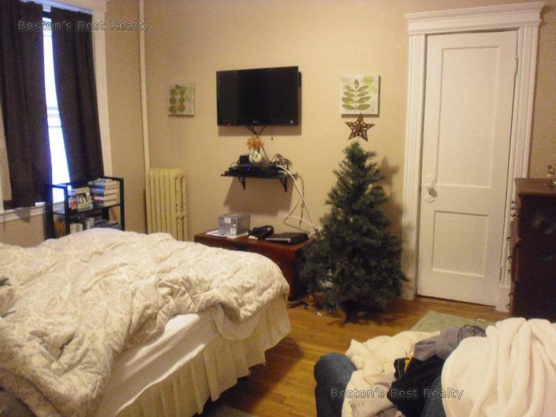 Apartment for rent at 80 Gordon St #2, Brighton, MA 02135