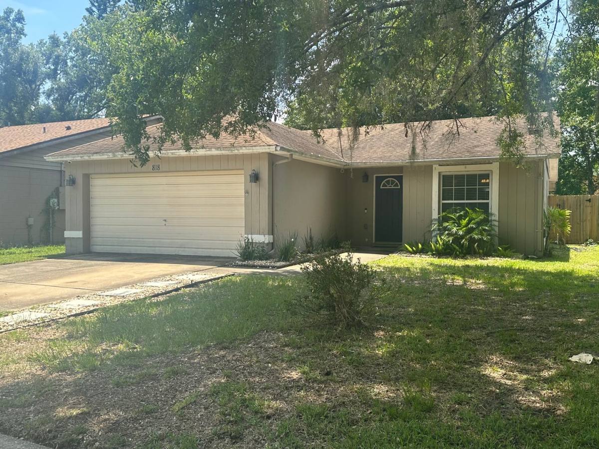 House for rent at 818 Maple Forest Dr, Orlando, FL 32825