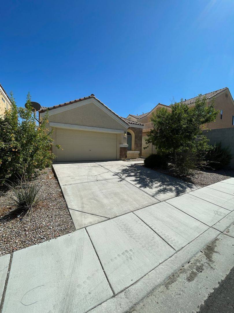 House for rent at 9025 Townbridge Ave, Las Vegas, NV 89149