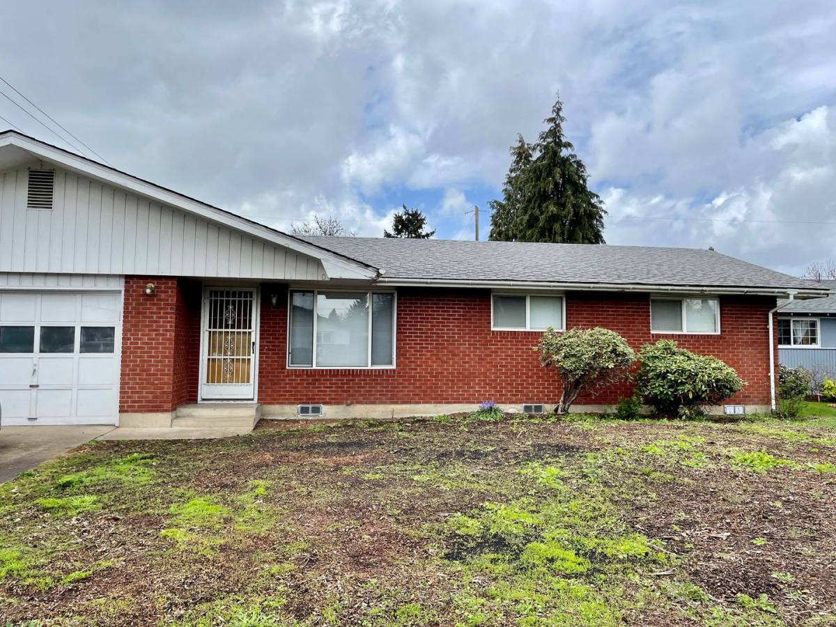 House for rent at 1710 Escalante St, Eugene, OR 97404