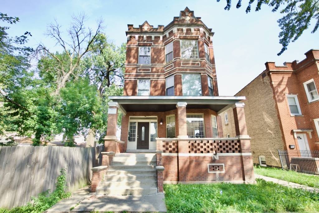 Apartment for rent at 2535 Kildare #10Q, Chicago, IL 60639