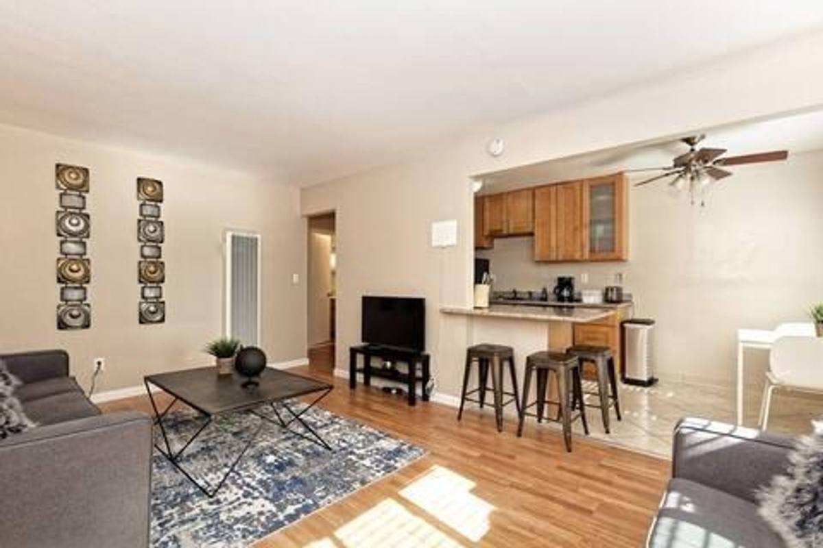 Apartment for rent at 4015 Howe St, Oakland, CA 94611