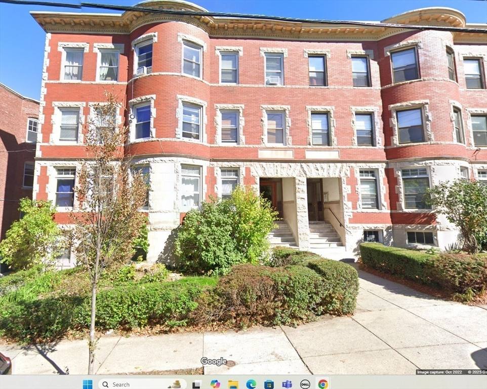 Apartment for rent at 187 Winthrop Rd #3, Brookline, MA 02446