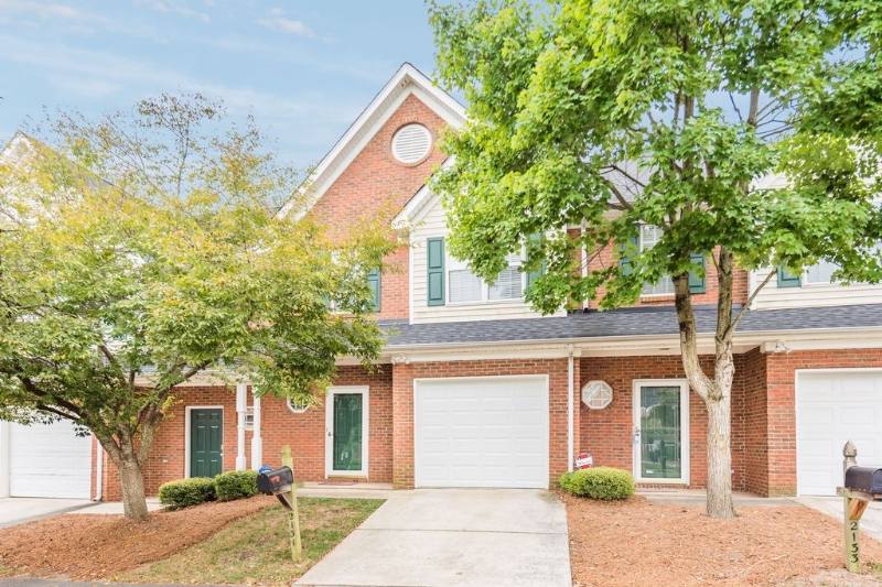 Townhouse for rent at 2131 Lennox Square Rd, Charlotte, NC 28210