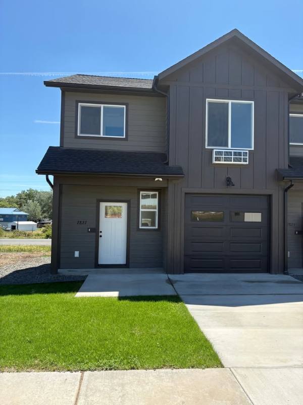 Townhouse for rent at 2827 Cyprus Circle, Moscow, ID 83843