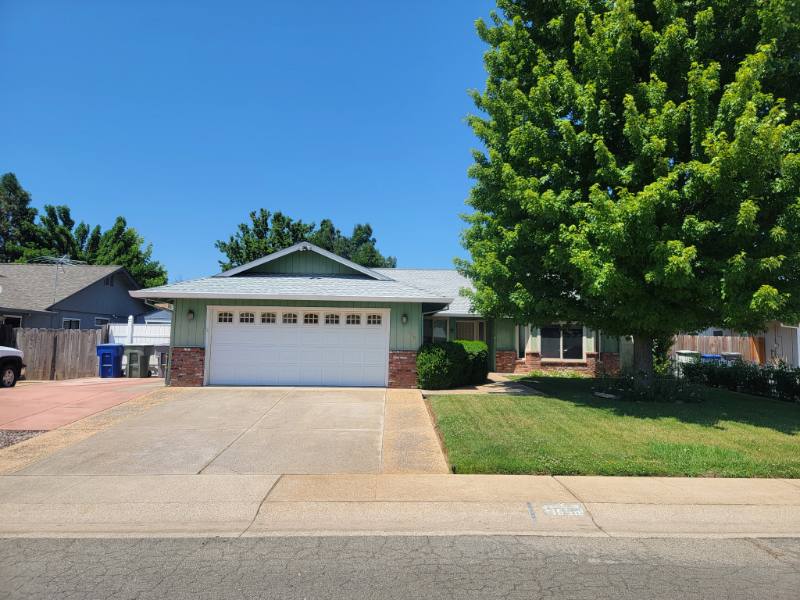 House for rent at 1550 Sterling Dr, Redding, CA 96003