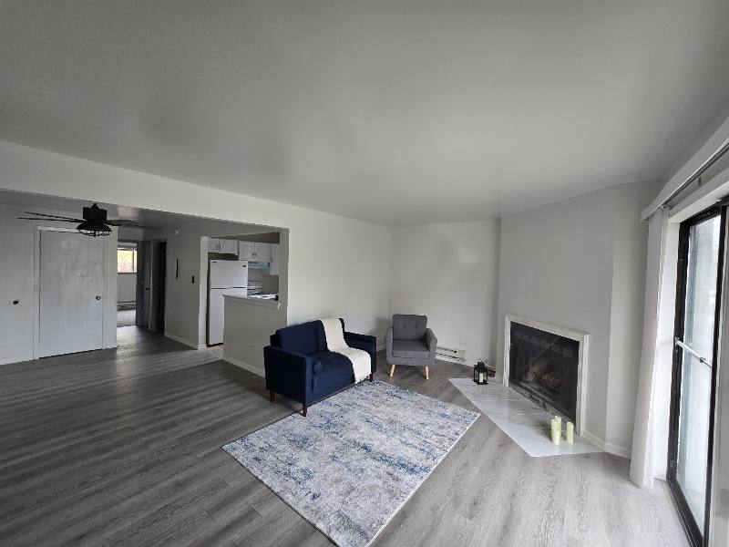 Apartment for rent at 1840 N Goodwin Dr #3 B, Palatine, IL 60074
