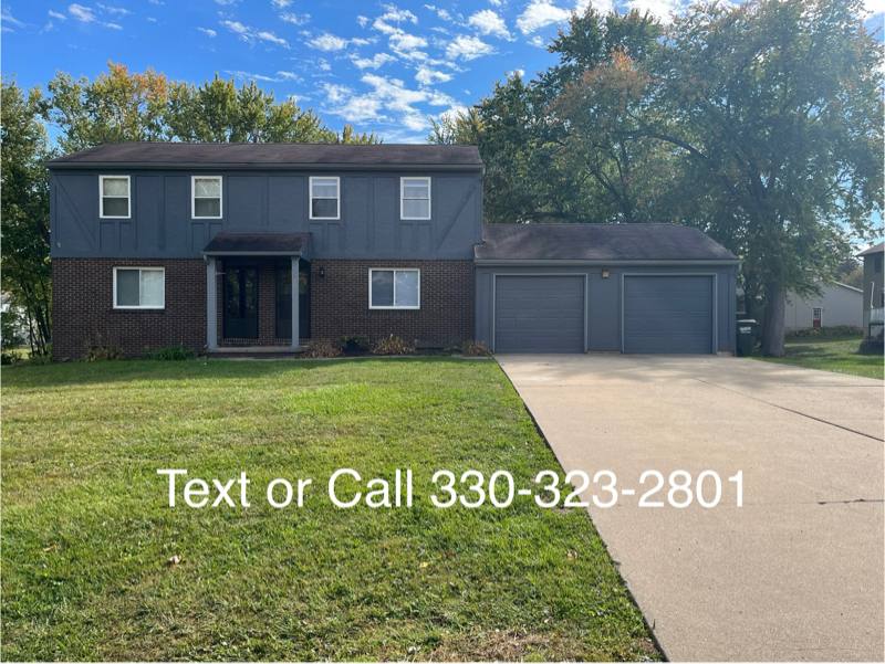 Townhouse for rent at 2915 Hilton St NW, Massillon, OH 44646