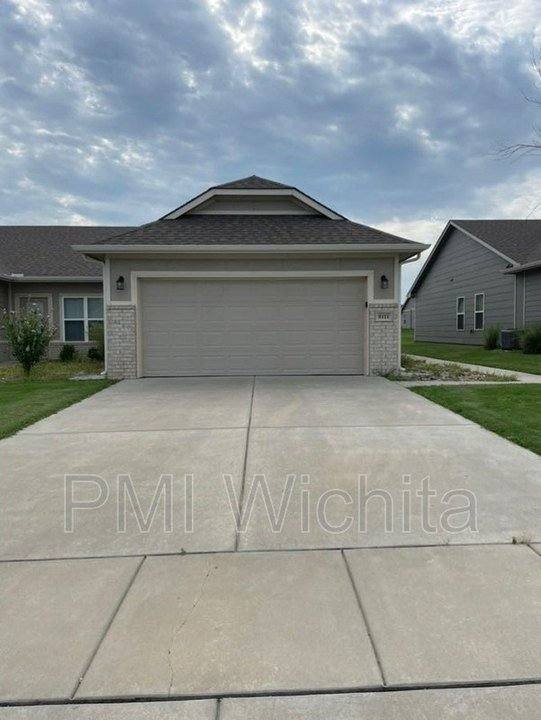 Townhouse for rent at 8113 E 34th Court S, Wichita, KS 67210