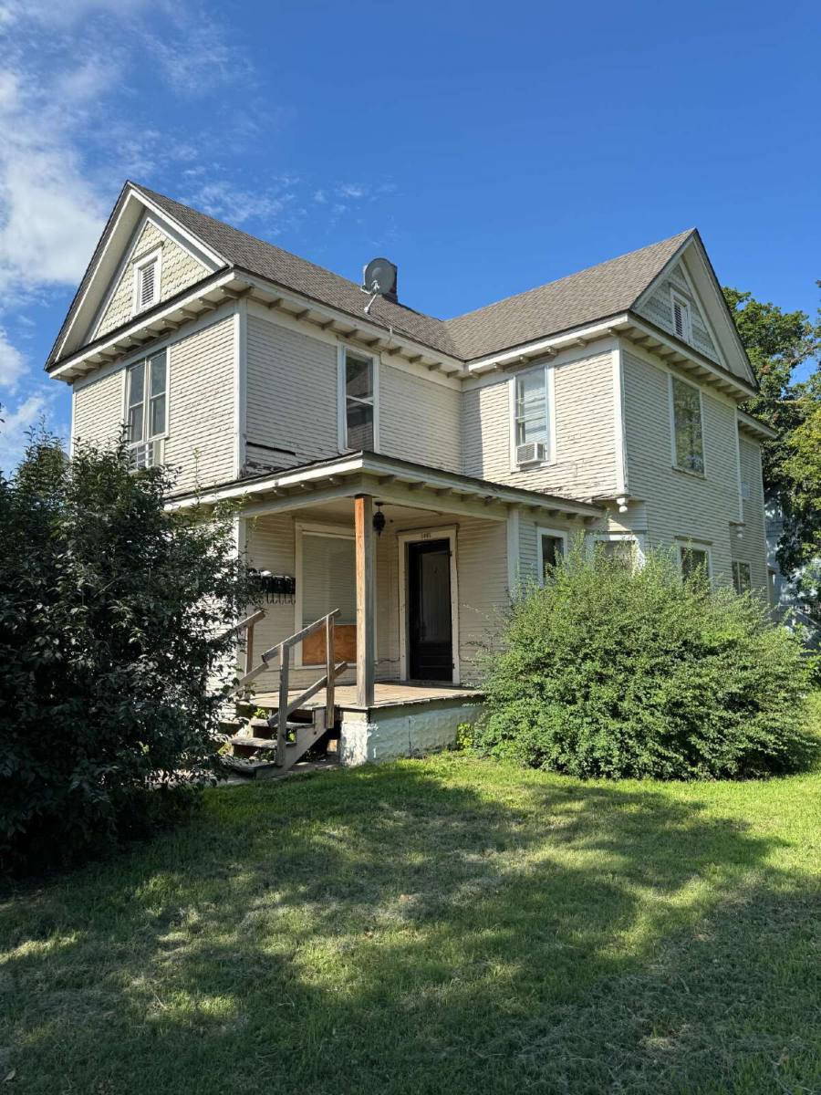 Apartment for rent at 1001 S Topeka #2, Wichita, KS 67214