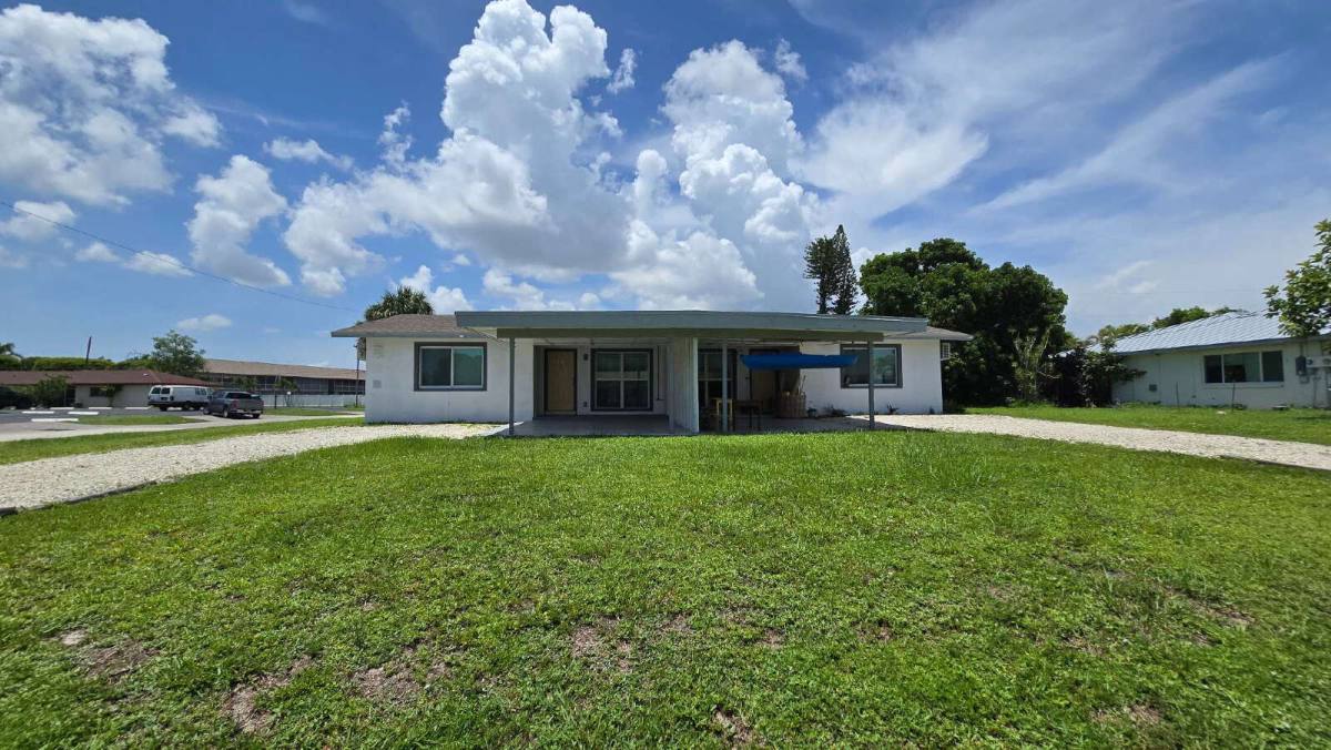 Townhouse for rent at 603 SE 46th Terrace #1, Cape Coral, FL 33904