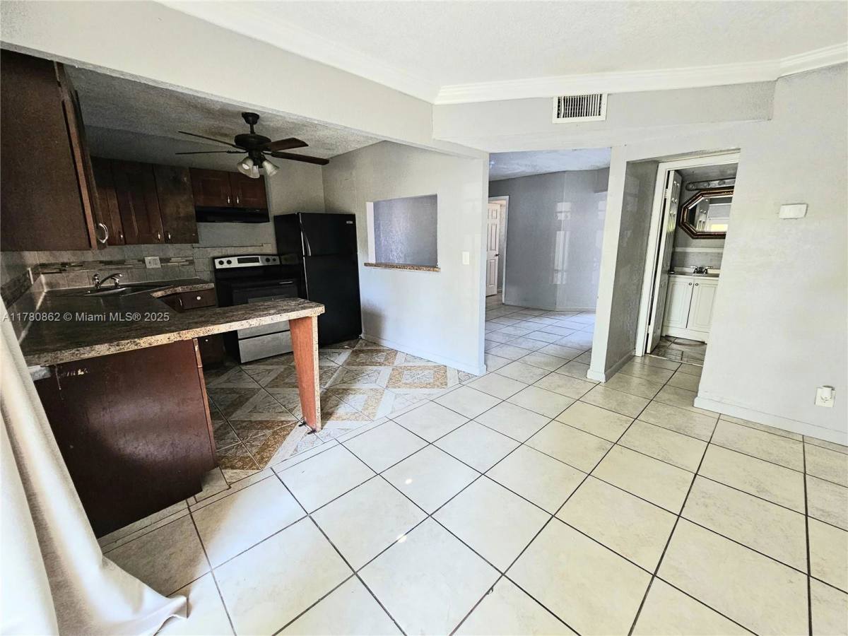 Townhouse for rent at 2629 NW 60th Way #201, Fort Lauderdale, FL 33313